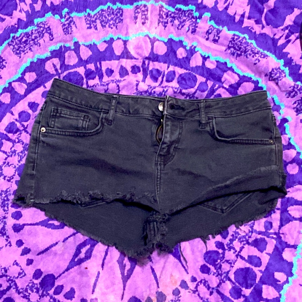 daisy size 12 black jean shorts